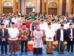 Gubernur Khofifah Sebut KH M Yusuf Hasyim Pejuang Sejati, Dukung Penuh Pengusulan Sebagai Pahlawan Nasional