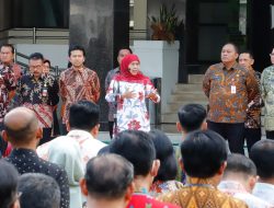 Pimpin Apel Pagi, Gubernur Khofifah Minta ASN Pemprov Jatim Tetap Produktif Selama Libur Lebaran