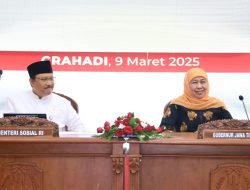 Rakor Penguatan Ekonomi Desa Bersama Mensos RI, Gubernur Khofifah Pastikan Jatim Siap Jalankan Program Sekolah Rakyat dan DTSEN