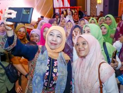 Silaturahmi Dengan Masyarakat Kelahiran Jatim Di Malut, Gubernur Khofifah Ajak Pererat Persaudaraan dan Perkuat Usaha Kedua Daerah