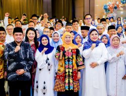 Gubernur Khofifah Sebut Notaris dan PPAT Berperan Strategis Jamin Kepastian Hukum Berbagai Urusan Masyarakat