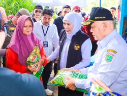 Masyarakat Singosari Malang Antusias Serbu Pasar Murah, Gubernur Khofifah: Wujudkan Ketahanan Pangan dan Zero Stunting di Jatim