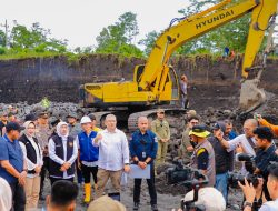 Tinjau Perbaikan Tanggul Pasca Banjir Lahar Dingin Semeru, Gubernur Khofifah Targetkan Rampung Dalam Tiga Bulan