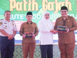 Gubernur Khofifah Wujudkan Aspirasi Buruh Kawasan Ngoro Industri saat May Day, Bus Trans Jatim Koridor VI Mojokerto-Sidoarjo Via Ngoro Industrial Park  Resmi Beroperasi