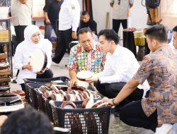 Dukung Produk UMKM Jatim Tembus Pasar Internasional, Wapres Gibran dan Gubernur Khofifah Sambangi Produsen Kendang Jimbe Blitar