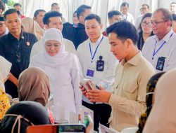 Wapres Gibran Sapa Pendamping dan Nasabah PNM Mekaar di Banyuwangi, Gubernur Khofifah Optimis Mampu Tingkatkan Kesejahteraan Keluarga  di Jatim