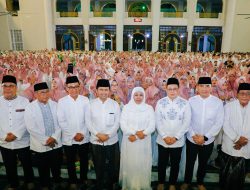Tutup Tahun 1446 H dan Sambut Tahun Baru 1447 H dengan Doa, Dzikir dan Sholawat, Gubernur Khofifah Ajak Masyarakat Jadi Pribadi Lebih Baik