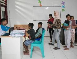 Mensos Dorong Siswa Sekolah Rakyat di Kupang Selalu Semangat