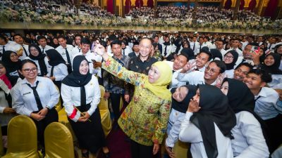 4.172 CPNS dan PPPK Pemprov Jatim Terima SK Pengangkatan, Gubernur Khofifah Tegaskan Pentingnya Konsistensi, Inovasi dan Sinergi