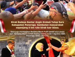 Bersama Puluhan Ribu Masyarakat Ramaikan Grebeg Tutup Suro Bantarangin 2025, Gubernur Khofifah Ajak Jaga Keluhuran Budaya dan Bangkitkan Pariwisata Jawa Timur