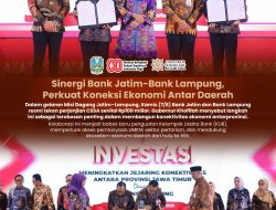 Gubernur Jatim dan Gubernur Lampung Saksikan MoU KUB Bank Jatim – Bank Lampung , Gubernur Khofifah: Perkuat Konektivitas Ekonomi Antar Bank Daerah