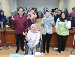 Diskominfo Jatim Edukasi Perempuan Disabilitas Branding Usaha dengan AI