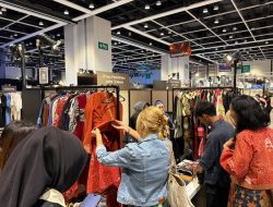 Gubernur Khofifah Apresiasi Murid SMK Jatim Tembus Panggung Fashion Dunia: Ini Bukti Pendidikan Vokasi Kita Berkelas Global