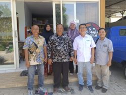 Sinergi Ubaya dan UM Surabaya Tingkatkan Daya Saing UMKM Keripik Mojokerto
