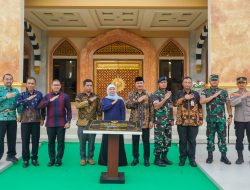Khofifah Resmikan Masjid Baitus Sholihin SMAN 3 Taruna Angkasa Madiun, Tegaskan Visi Besar Pembentukan Karakter dan Kesalehan