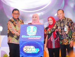 Job Fair Inklusif 2025 Resmi Dibuka, Gubernur Khofifah Tegaskan Komitmen Wujudkan Akses Kerja Setara untuk Semua