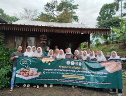 Remahan Kripik Ubi Dikreasikan Camilan RIA Jadi Produk Bernilai Tinggi