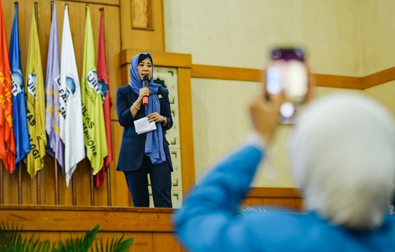 Menteri Komunikasi dan Digital Meutya Hafid pada kegiatan Pengenalan Budaya Akademik dan Kemahasiswaan (PBAK) 2025