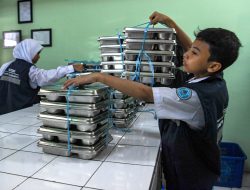 DPR Minta Evaluasi dan Kolaborasi Daerah untuk Pastikan Program Makan Bergizi Gratis Aman