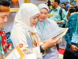1.580 Buku Diluncurkan Insan Pendidikan Jatim, Pecahkan Rekor MURI di Momen HUT ke-80