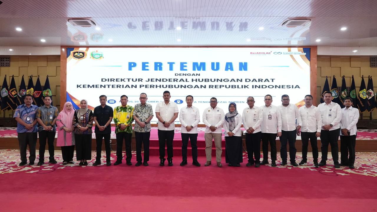 Kementerian Perhubungan melalui Direktorat Jenderal Perhubungan Darat mendorong percepatan pembangunan sistem transportasi massal perkotaan Bus Rapid Transit (BRT) Mebidang (Medan–Binjai–Deli Serdang). Program ini ditargetkan selesai dan beroperasi pada tahun 2027 guna memperkuat konektivitas dan mobilitas masyarakat di kawasan metropolitan Sumatera Utara./Foto Humas Kemenhub