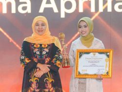 SMA Award Jatim 2025 Torehkan Dua Rekor MURI, Gubernur Khofifah Tegaskan Komitmen Cetak Generasi Emas 2045