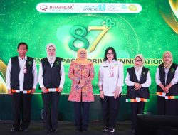Gubernur Khofifah Luncurkan Inovasi OM@H di HUT Ke-87 RSUD Dr Soetomo, Bangga Jadi Center of Excellence Layanan Kesehatan Indonesia