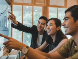 Bukan Cuma Nge-Code! Ini 3 Soft Skill Termahal 2025 yang Bikin Anak SI Cepat Jadi Leader