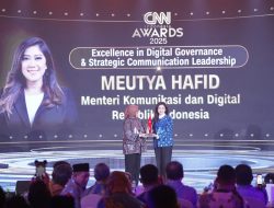Meutya Hafid Raih Penghargaan Excellence in Digital Governance di CNN Indonesia Awards 2025