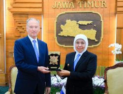 Perkuat Hubungan Internasional, Gubernur Khofifah Sambut Penasihat Presiden Rusia Bahas Kolaborasi Maritim dan Pendidikan