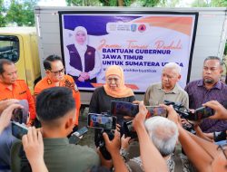 Pemprov Jawa Timur Serahkan Bantuan Kemanusiaan Untuk Korban Bencana Sumatera, Gubernur Khofifah : Wujud Gotong Royong dan Solidaritas Masyarakat Jawa Timur