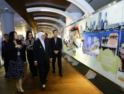 Kunjungi URA Singapore City Gallery, Gubernur Khofifah : Pembangunan dan Tata Ruang Smart City Singapura Diharapkan Segera Dapat Diikuti Kota di Jatim
