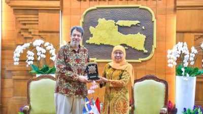 Gubernur Khofifah Terima Kunjungan Duta Besar Swedia, Perkuat Kerja Sama Transportasi dan Pendidikan