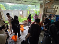 Hujan Tak Surutkan Semangat: KKN IPE 024 UMY Hadirkan Senam Hipertensi dan Pelatihan Eco Enzyme untuk Warga Srunggo 2