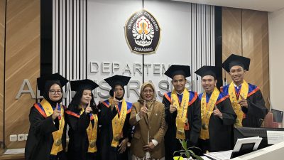 Yudisium Periode 181 FISIP Undip: Magister Administrasi Publik Torehkan Masa Studi Tercepat dan Prestasi Internasional