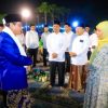 Gubernur Khofifah dan Wagub Emil Beserta 35 Ribu Lebih Jemaah Laksanakan _Qiyamul Lail_ dan Sahur Bersama di Masjid Al Akbar Surabaya