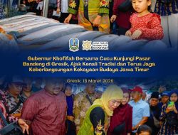 Gubernur Khofifah Bersama Cucu Kunjungi Pasar Bandeng di Gresik, Ajak Kenali Tradisi dan Terus Jaga Keberlangsungan Kekayaan Budaya Jawa Timur