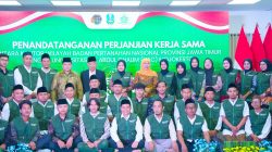 Hadiri Penyerahan Sertifikat Wakaf serta Aset Pemprov Oleh BPN Jatim , Gubernur Khofifah: Pemprov Siapkan Relawan dan Gerakan Partisipatif Masyarakat Percepat Sertifikasi Tanah
