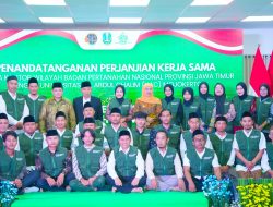 Hadiri Penyerahan Sertifikat Wakaf serta Aset Pemprov Oleh BPN Jatim , Gubernur Khofifah: Pemprov Siapkan Relawan dan Gerakan Partisipatif Masyarakat Percepat Sertifikasi Tanah