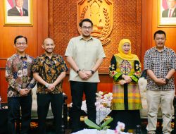 Gubernur Khofifah Terima Stafsus Presiden, Pastikan UMKM Jatim Adaptif dan Naik Kelas di Era AI