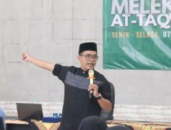 Revolusi Pendidikan Vokasi: Ahmad Madani, Guru Tamu & Narasumber Tamu SMK Pemasaran Terbaik di Indonesia, Jangkau 400+ Sekolah hingga Pelosok Papua