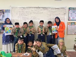 Dosen S2 & S1 PBI UAD Latih Speaking dan Critical Thinking Siswa SD Muhammadiyah Pakel
