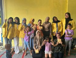 PEMANFAATAN LIMBAH PLASTIK MENJADI BARANG YANG MEMILIKI NILAI JUAL MASYARAKAT WIDORO GADING RESIDENCE