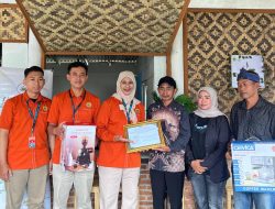 PENGEMBANGAN AMENITAS DESA WISATA MELALUI PELATIHAN BARISTA DAN INKUBASI OPERASIONAL COFFEE SHOP BAGI POKDARWIS DESA CISAAT KABUPATEN SUBANG JAWA BARAT 