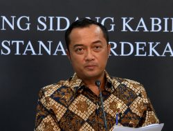 Prabowo Berhentikan Tiga Pimpinan BGN, Ini Alasannya
