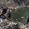 Kebersamaan yang Menginspirasi, TNI dan Warga Bersihkan Sungai Bersama