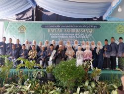 Wisuda Tahfiz dan Khotmil 30 Juz Semarakkan Haflah Akhirussanah PP Sirojul Ulum, Kemenag Muba Beri Apresiasi