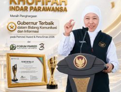 Gubernur Khofifah Raih Penghargaan Pimred Award 2026 Kategori Komunikasi dan Informasi Publik