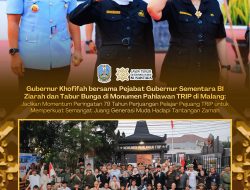 Gubernur Khofifah Bersama Destry Damayanti Ziarah dan Tabur Bunga di Monumen Pahlawan TRIP Malang
