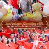 Gubernur Khofifah Gelar Pasar Murah di Dua Kampung Surabaya, Hadirkan Sembako Terjangkau dan Bagikan Bendera Merah Putih